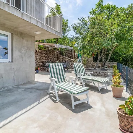 Gorgeous In With Kitchen בית נופש